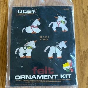 Titar Needlecraft Felt Ornament Kit New